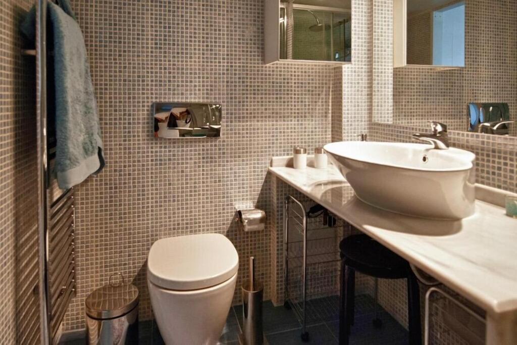 Acropolis Luxury Apartment With Balcony Athens Ngoại thất bức ảnh